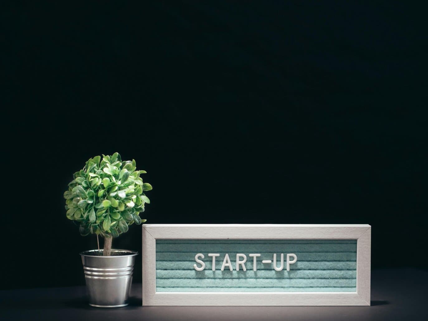 Outsourced accounting support for small businesses and SMEs
